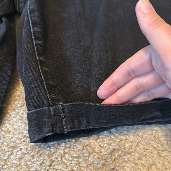 Black Universal Threads High Rise Bermuda Shorts - Picture 3 of 8